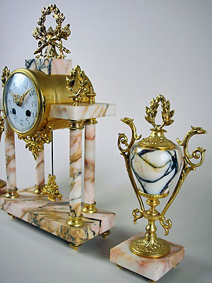 clousienne clock sales in perth