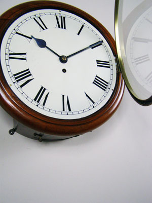 dial wall clocks in perth