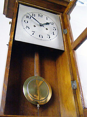 oak wall clock